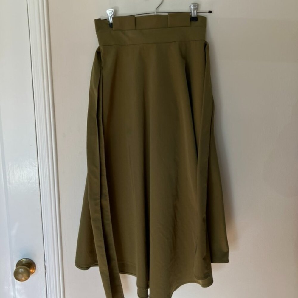 Olive green skirt (XS) made in Japan